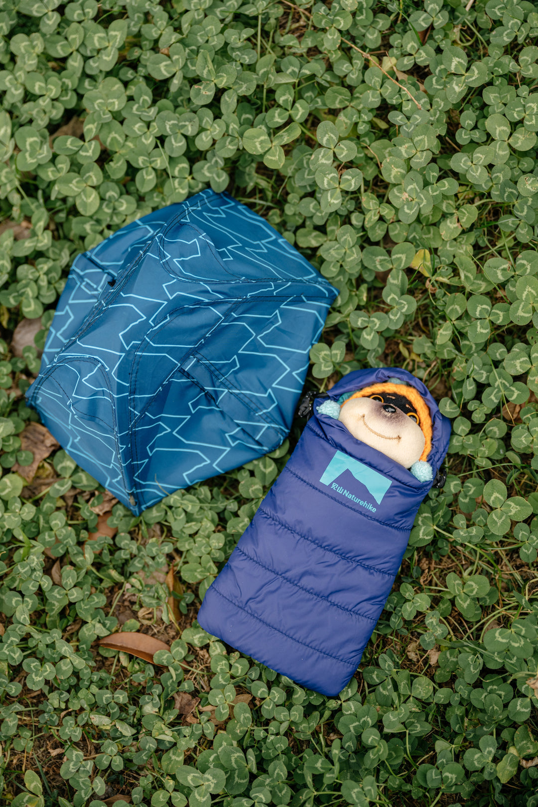Sleeping-Bag Style Carry Bag (Points Redemption Only)