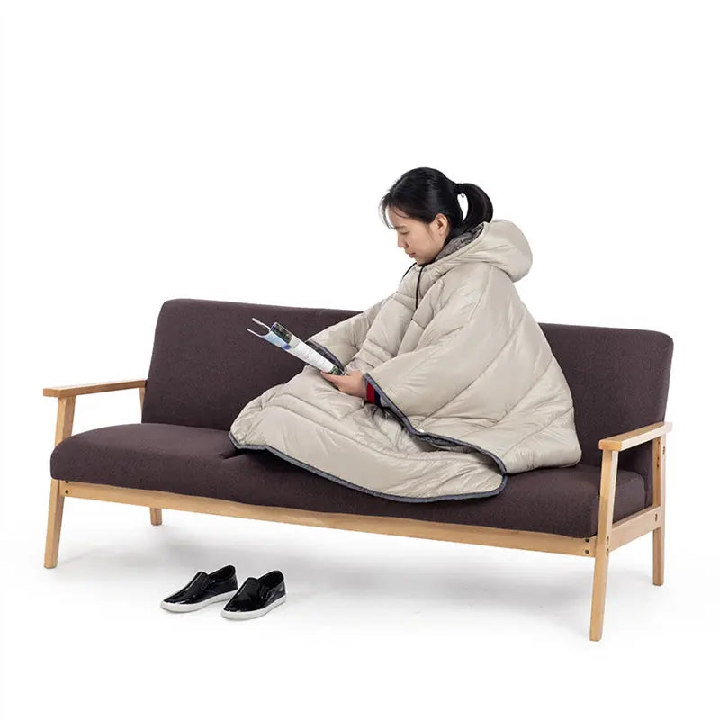 Ultra-Light Wearable Thermal Winter Cloak